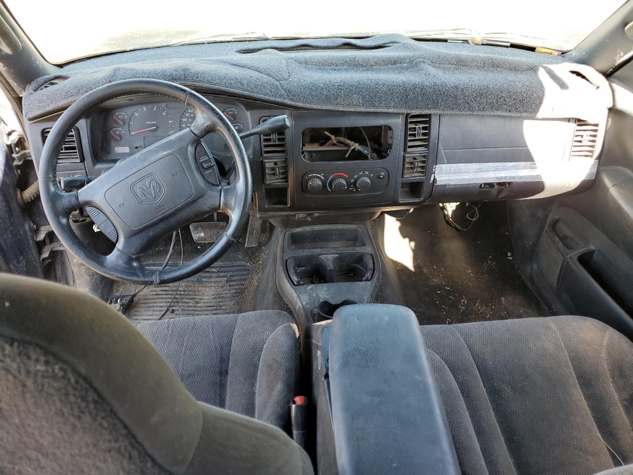 2003 Dodge Dakota Quad Sport VIN: 1D7HL38N03S136851 Lot: 82390723