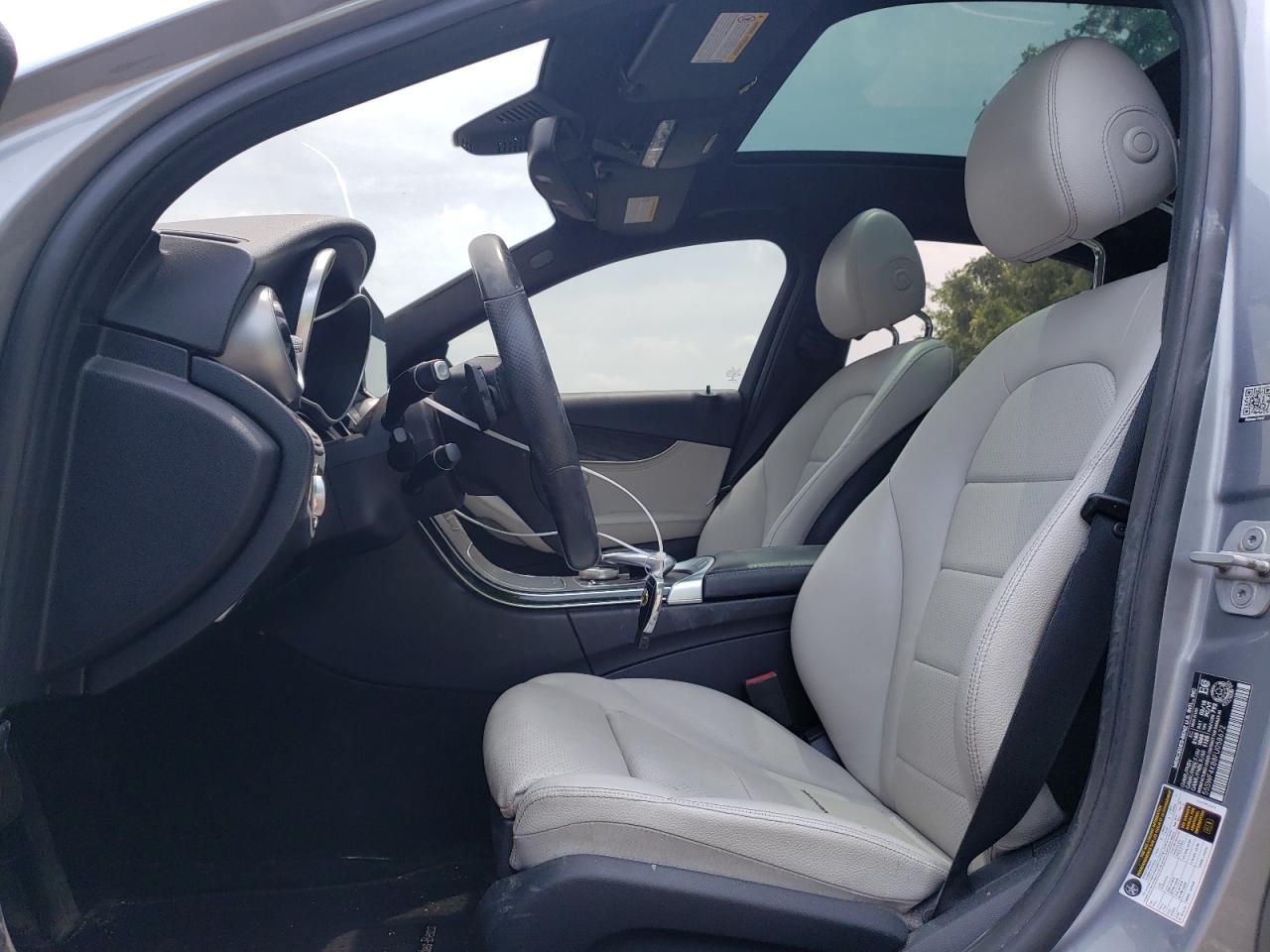 2015 Mercedes-Benz C 300 4Matic VIN: 55SWF4KB8FU058672 Lot: 56169103