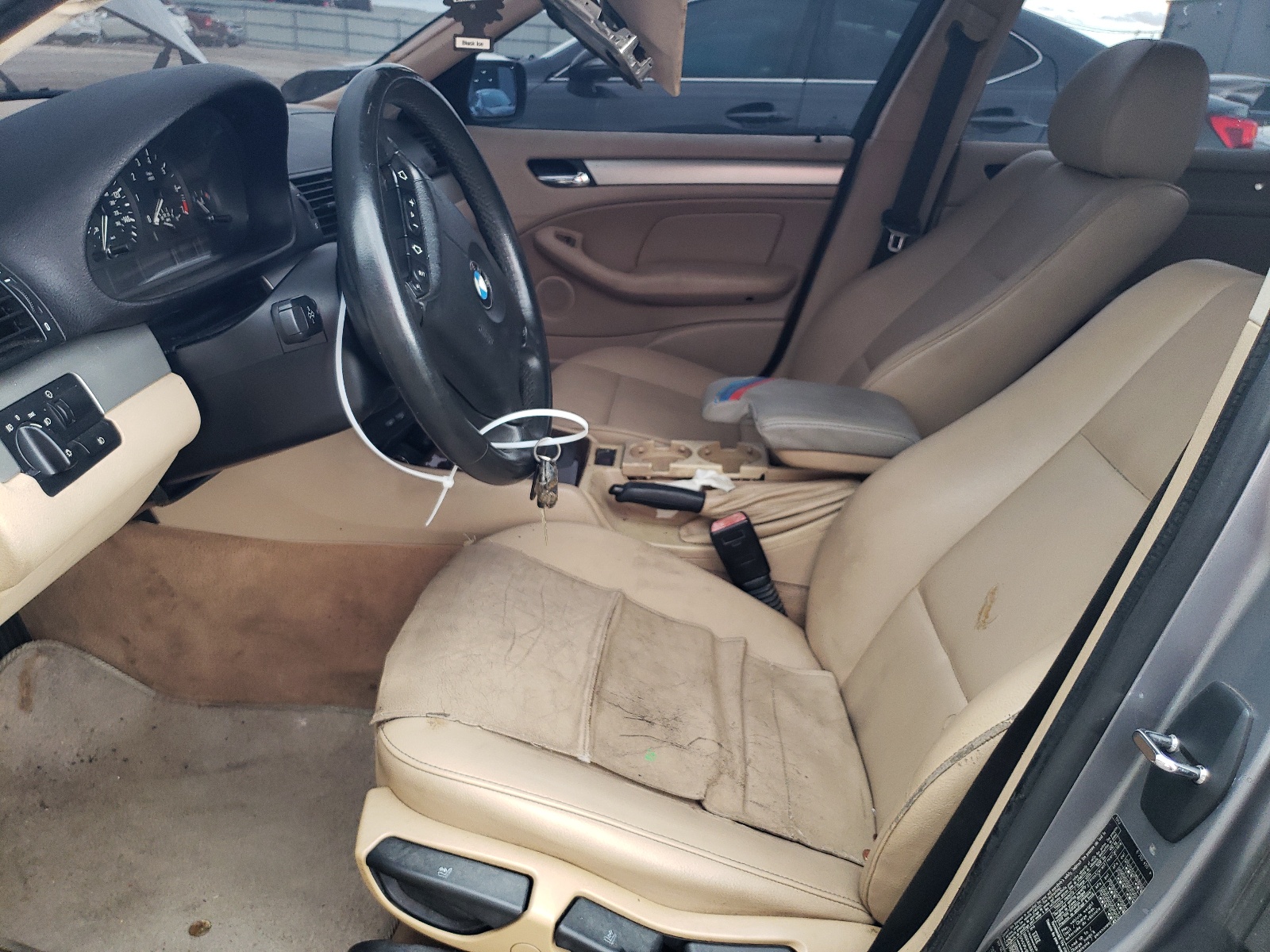 WBAEU33484PM60088 2004 BMW 325 Xi