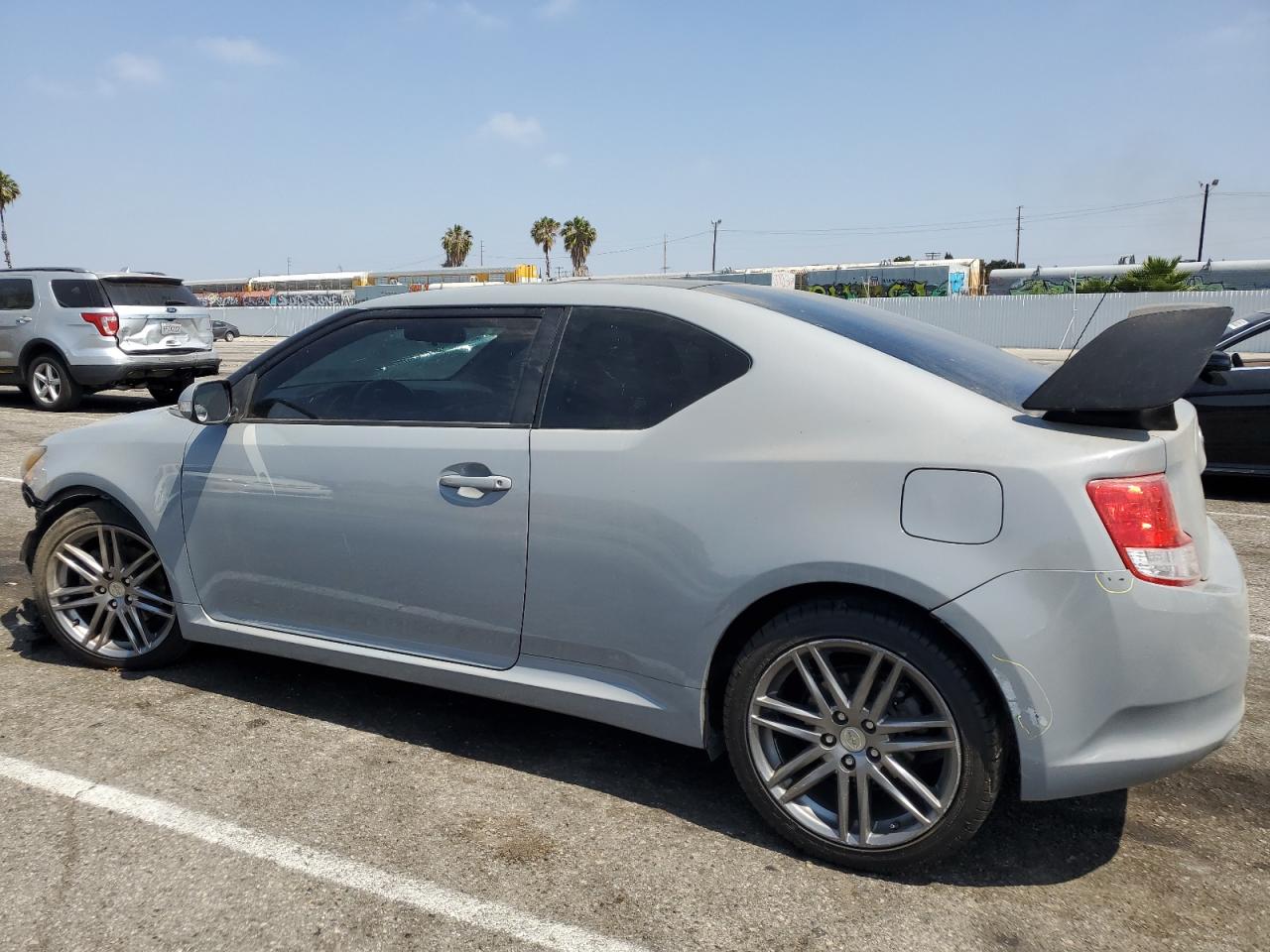 JTKJF5C72B3008569 2011 Toyota Scion Tc