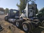 2000 Freightliner Conventional Fld120 zu verkaufen in Woodburn, OR - Side