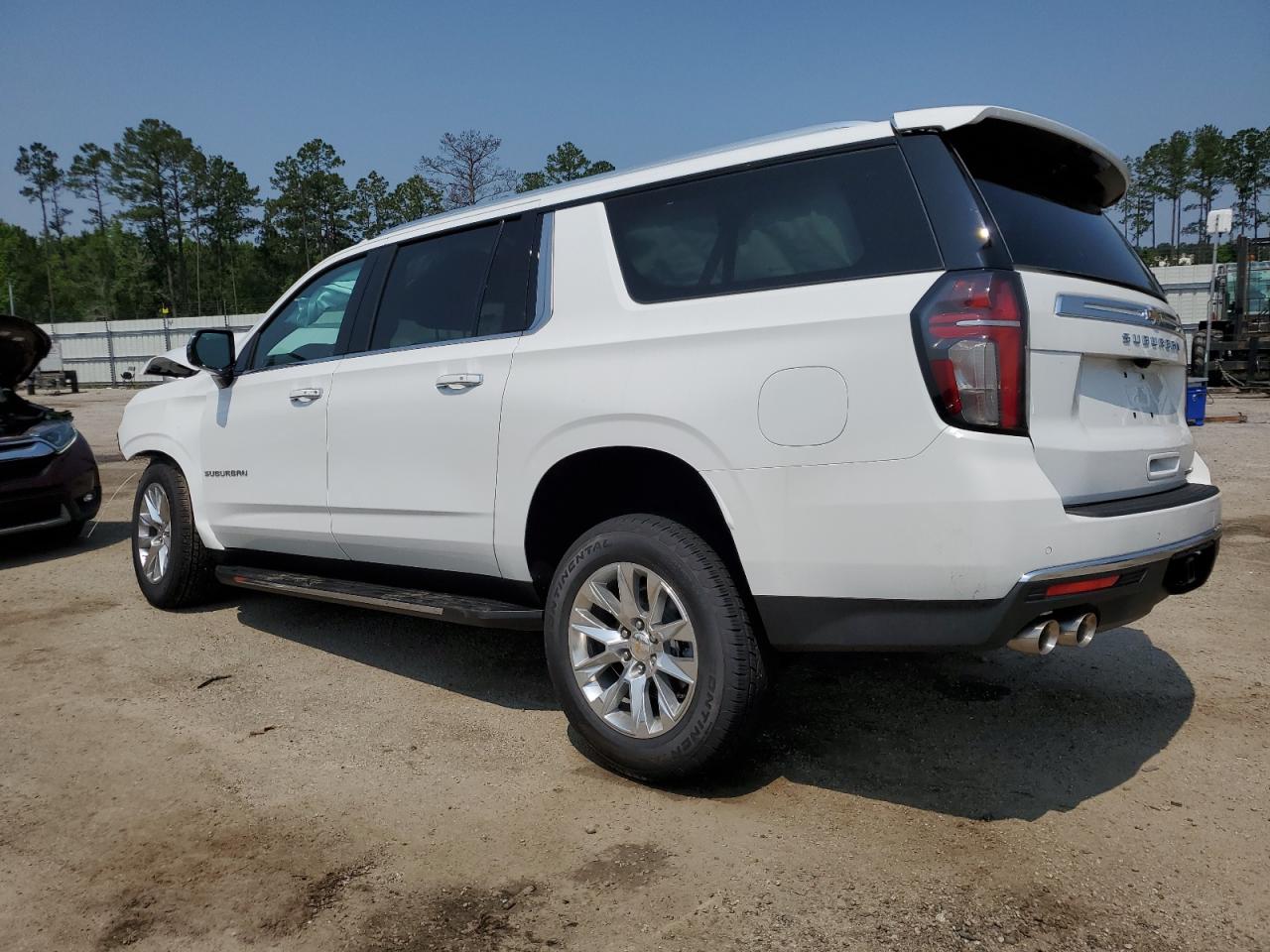 2023 Chevrolet Suburban - Image 2