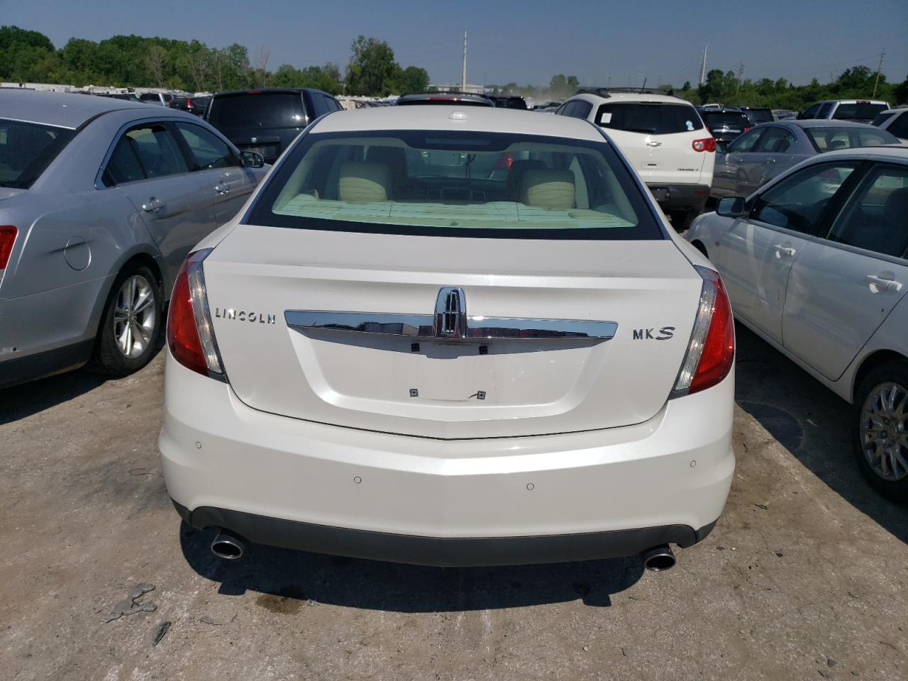 1LNHL9DR5BG607508 2011 Lincoln Mks