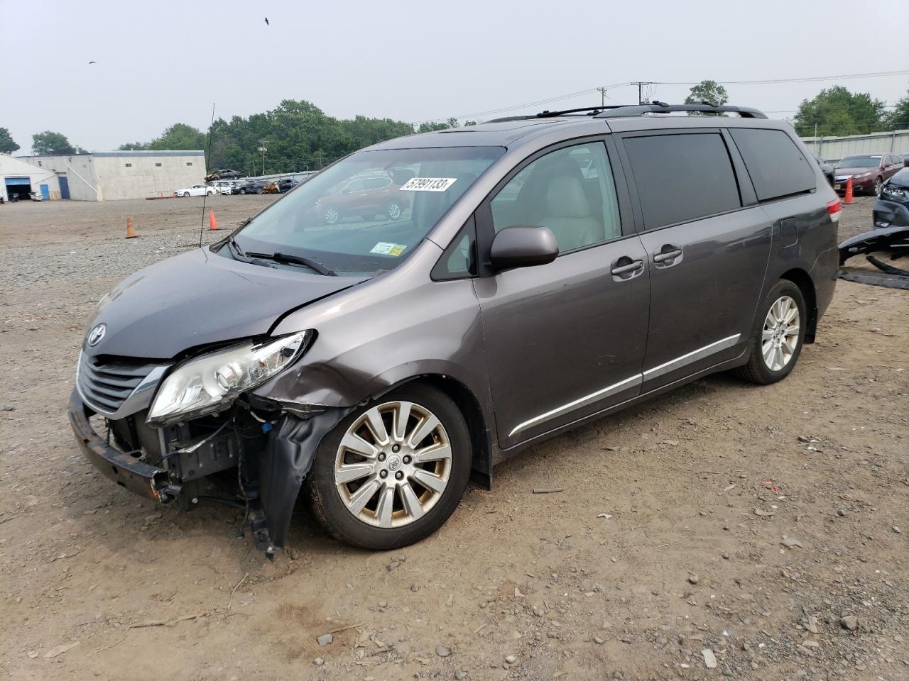 2014 Toyota Sienna Xle VIN: 5TDDK3DC8ES088463 Lot: 57991133