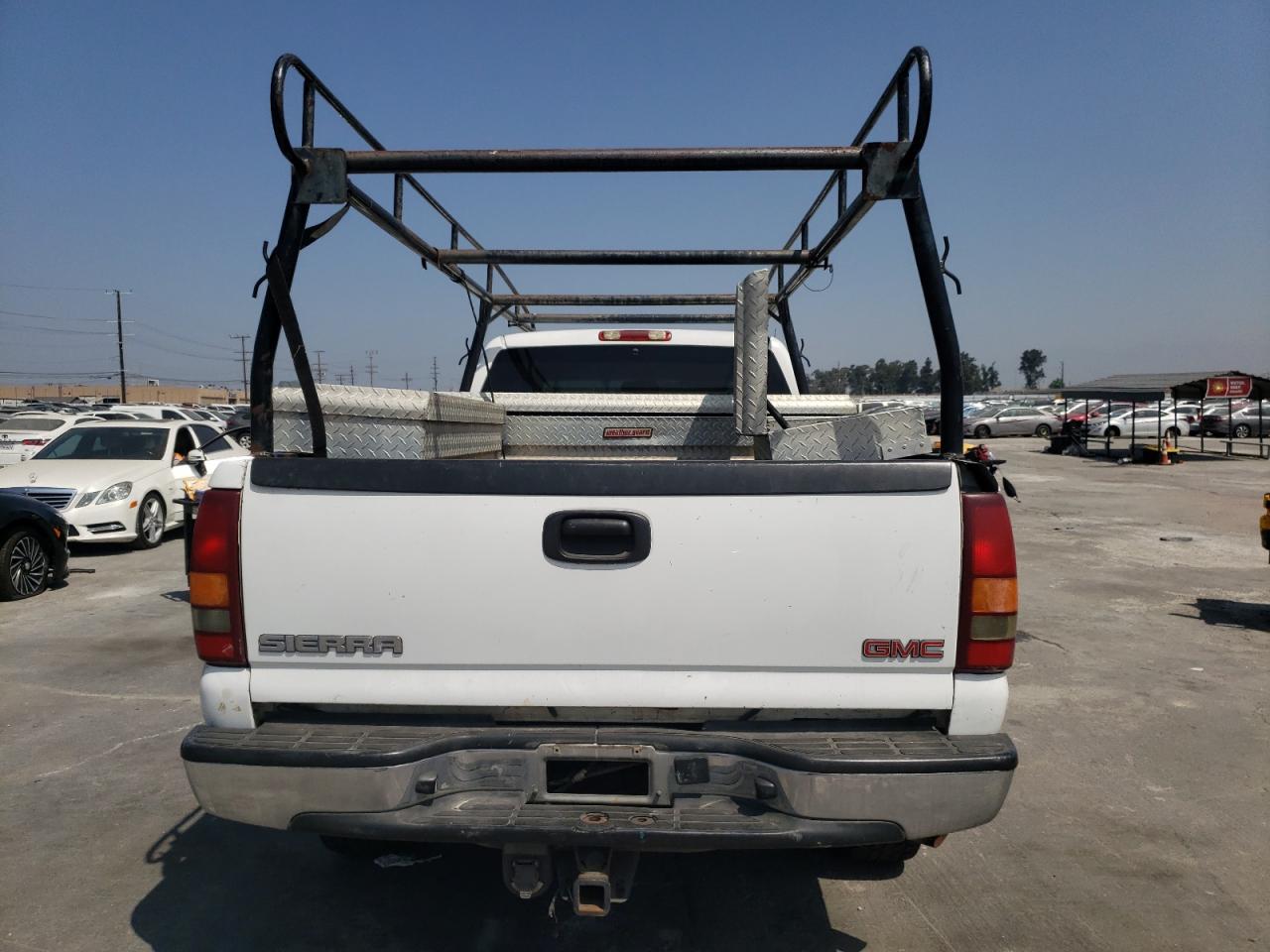 2003 GMC Sierra C2500 Heavy Duty VIN: 1GTHC29G63E123704 Lot: 58257733