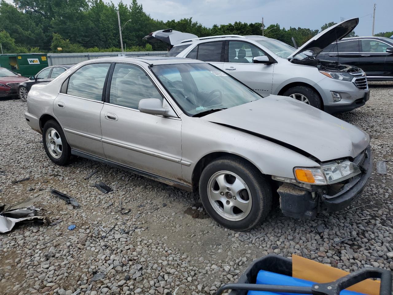 1HGCD560XVA268207 1997 Honda Accord Se