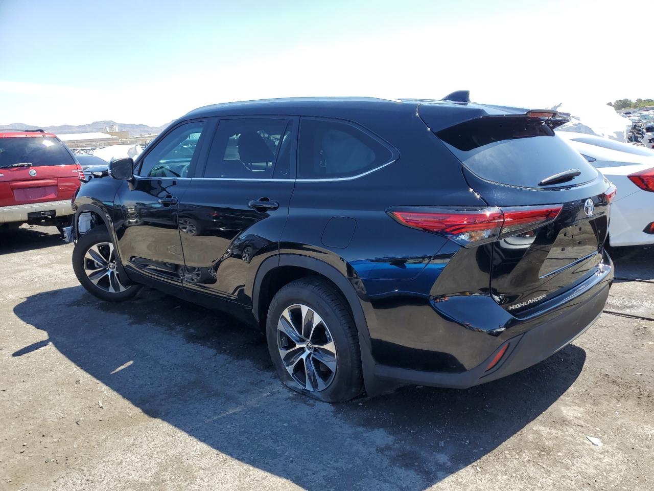 2023 Toyota Highlander L VIN: 5TDKDRAH3PS038447 Lot: 57061953