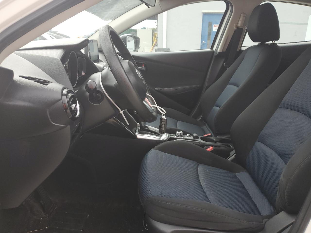 3MYDLBZV7GY132919 2016 Toyota Scion Ia