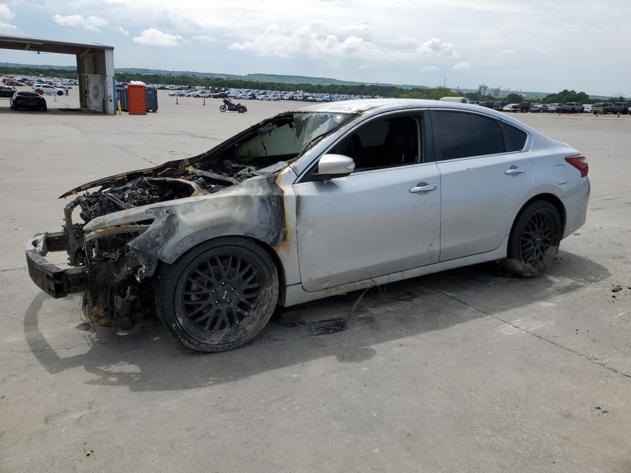 2018 Nissan Altima - Image 1