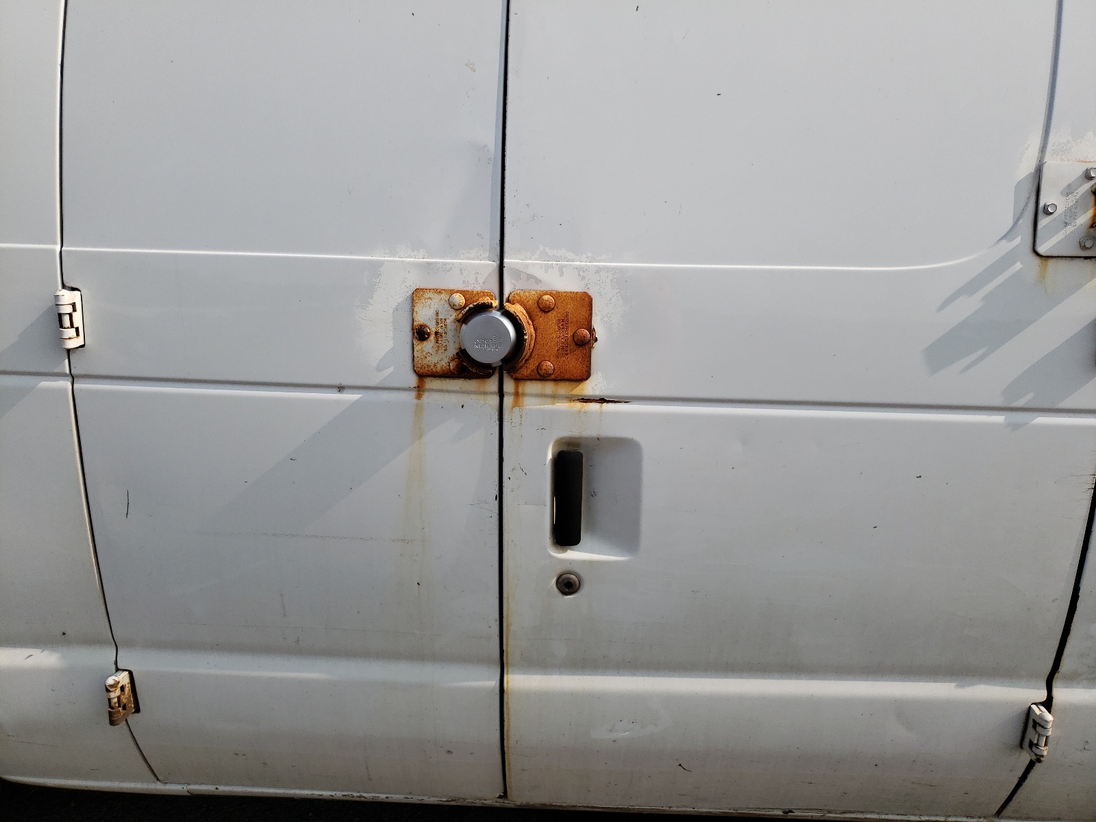 1FTNE14W19DA19108 2009 Ford Econoline E150 Van