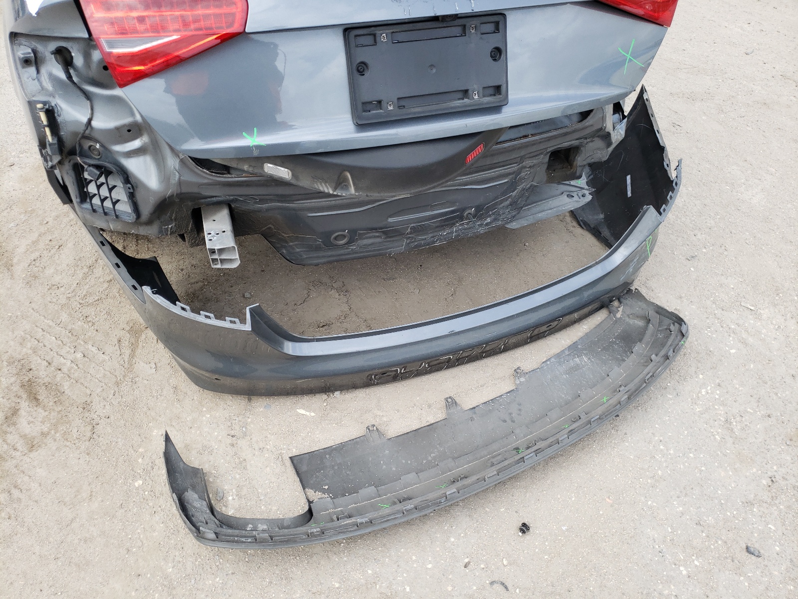 WAUFFAFL7GN000684 2016 Audi A4 Premium Plus S-Line