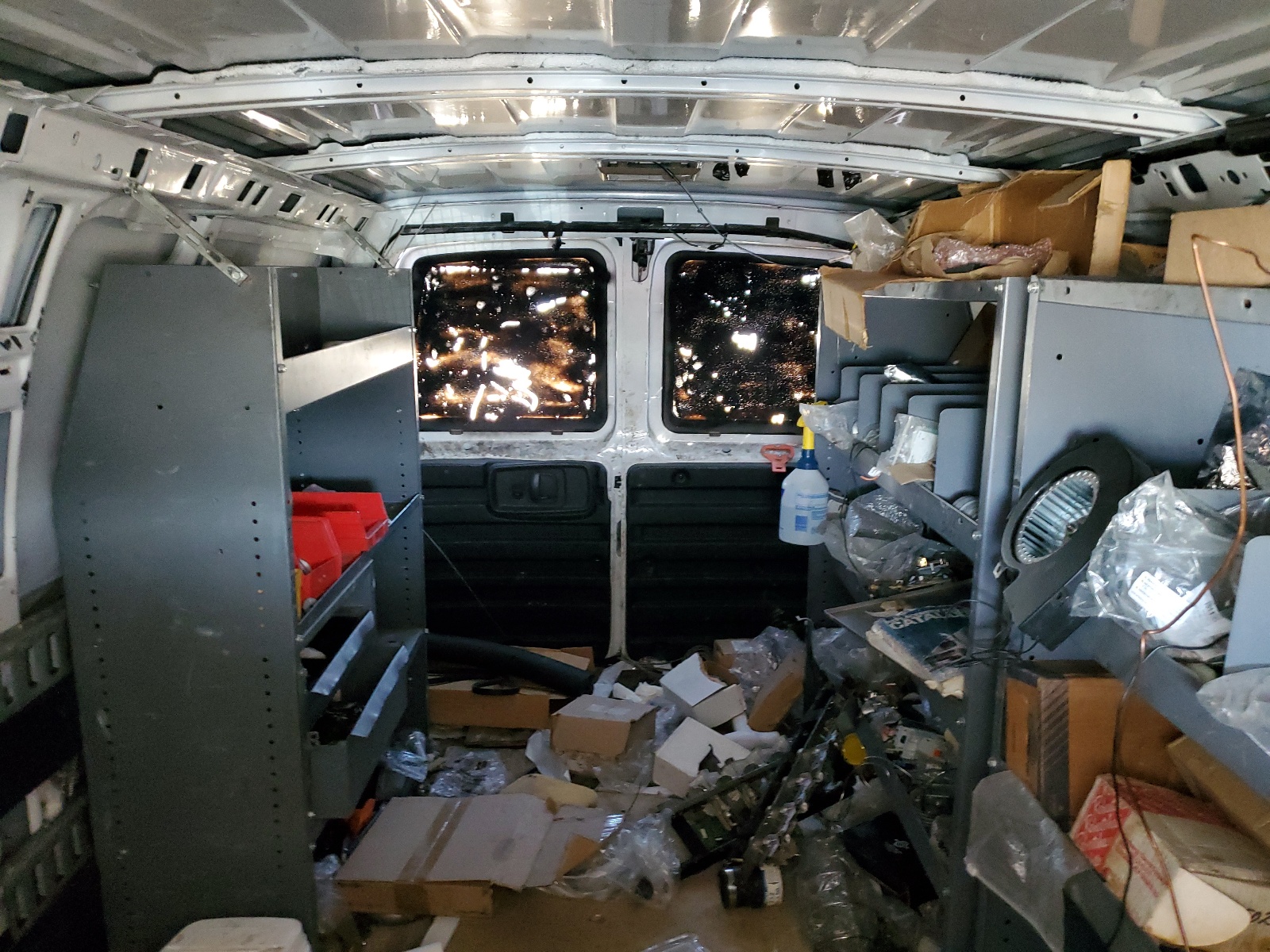 1GCSGAFXXB1166215 2011 Chevrolet Express G1500