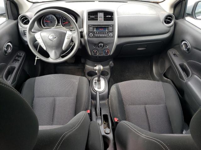  NISSAN VERSA 2018 Сріблястий