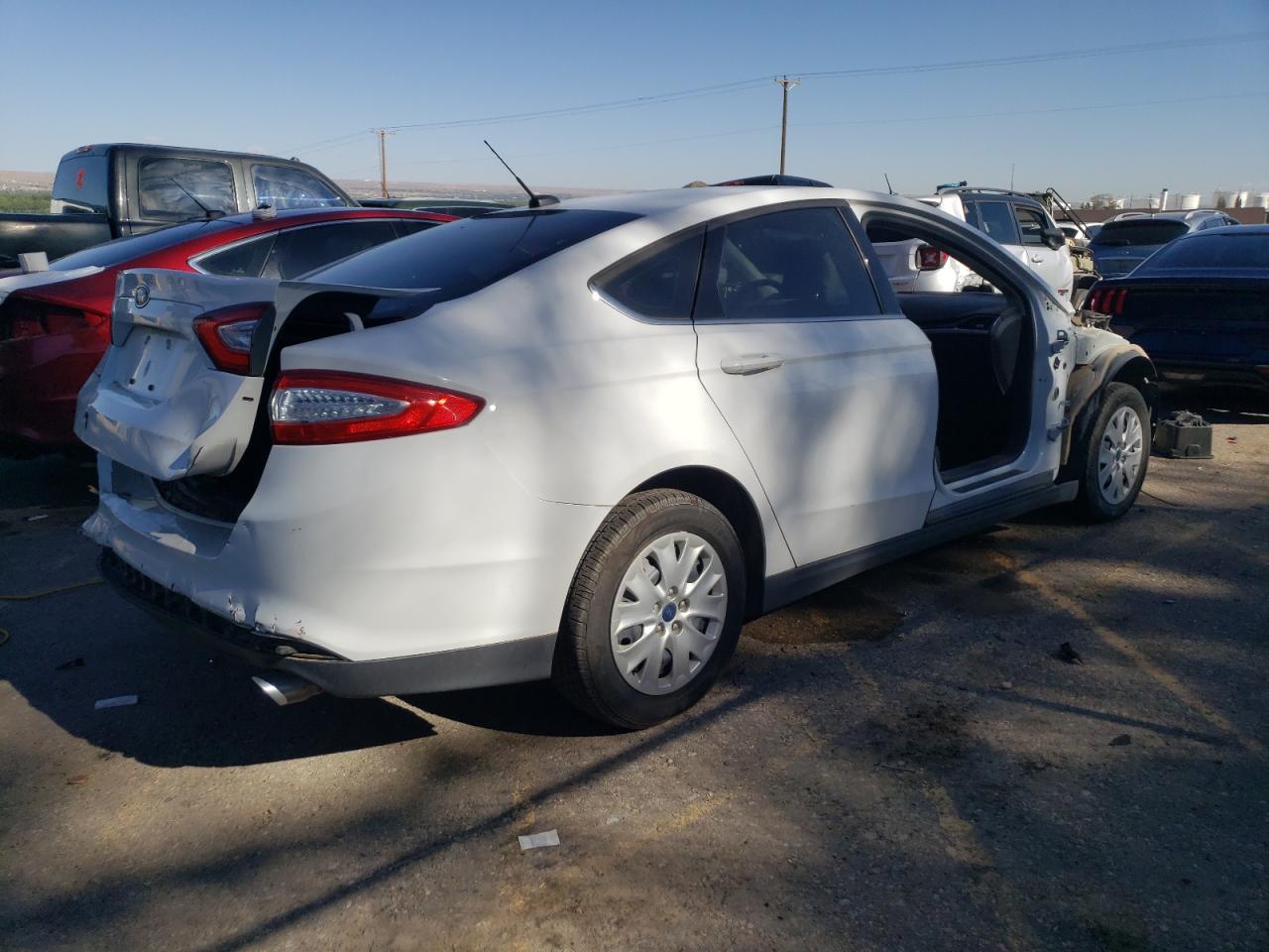 2014 Ford Fusion S VIN: 3FA6P0G77ER355415 Lot: 54270873