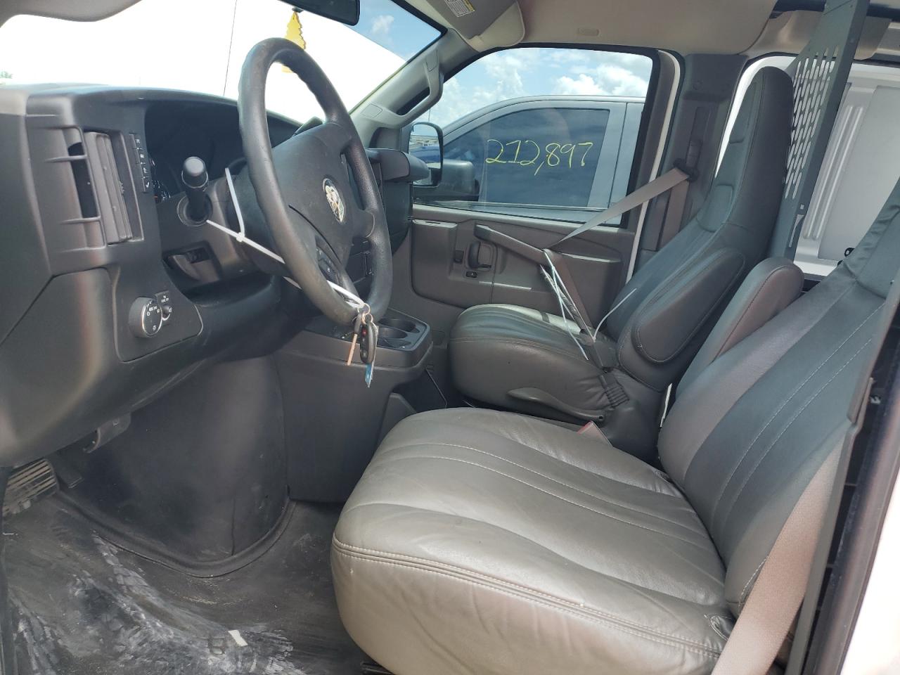 2017 Chevrolet Express - Image 7