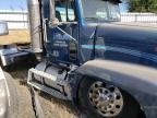 2000 Freightliner Conventional Fld120 zu verkaufen in Woodburn, OR - Side