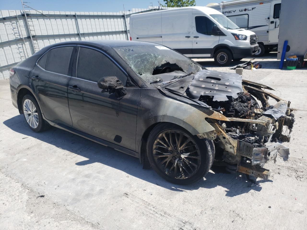 2019 Toyota Camry - Image 4