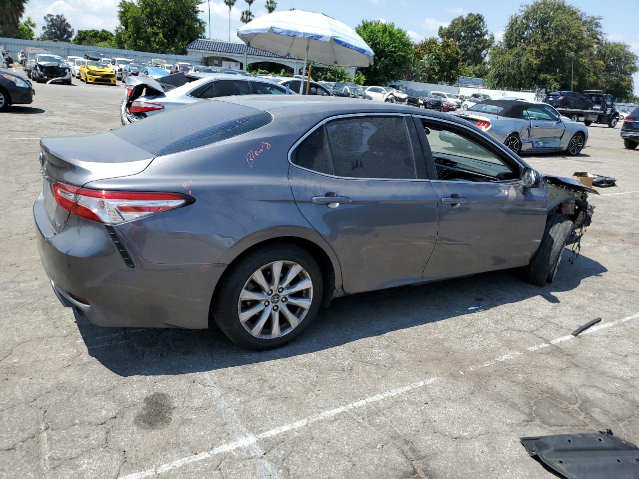 2018 Toyota Camry L VIN: 4T1B11HK0JU518553 Lot: 57469213