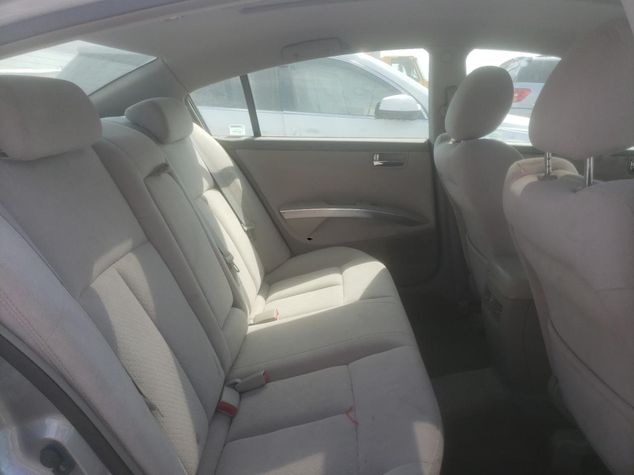 2007 Nissan Maxima - Image 10