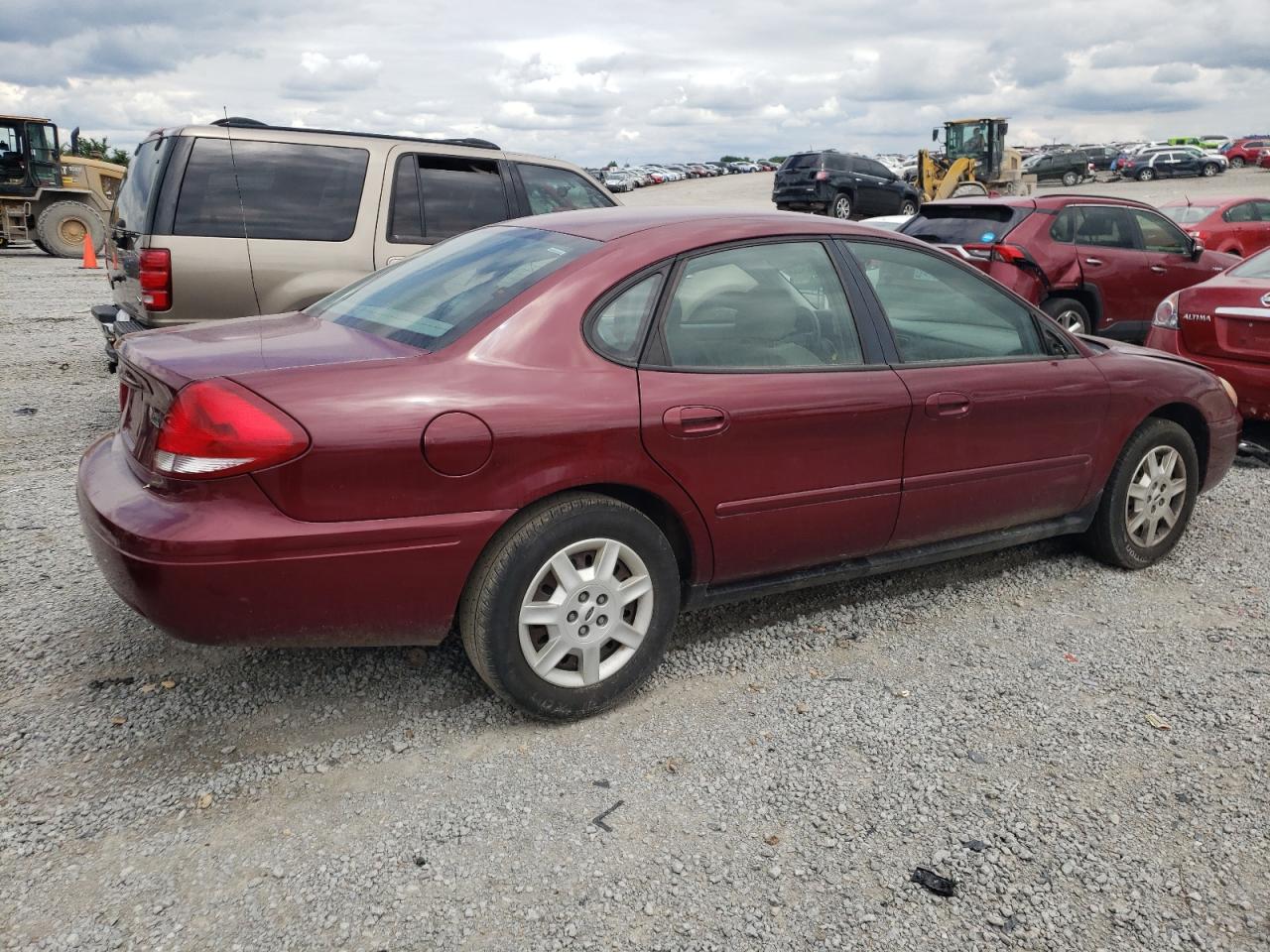 2007 Ford Taurus Se VIN: 1FAFP53U17A103665 Lot: 56463483