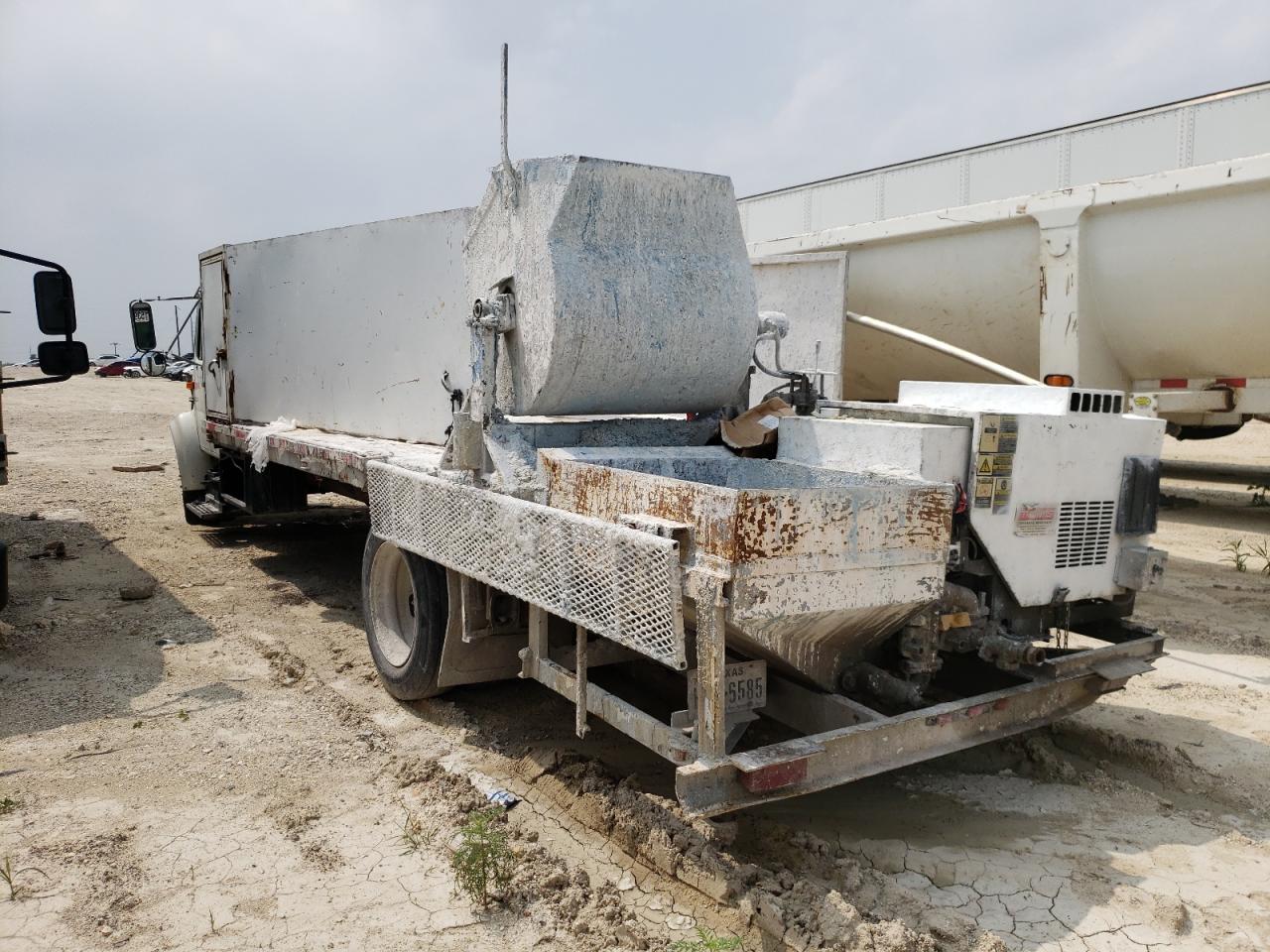 1995 International 4000 4700 VIN: 1HTSCABM0SH673397 Lot: 53905423