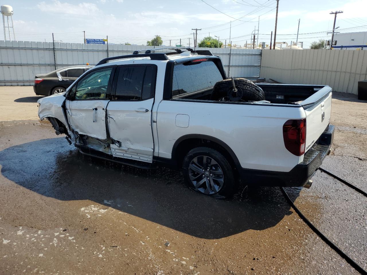 2021 Honda Ridgeline - Image 2