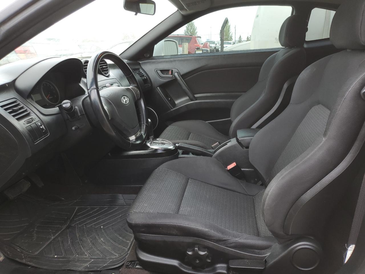 2008 Hyundai Tiburon Gs VIN: KMHHM65D98U289367 Lot: 54740433