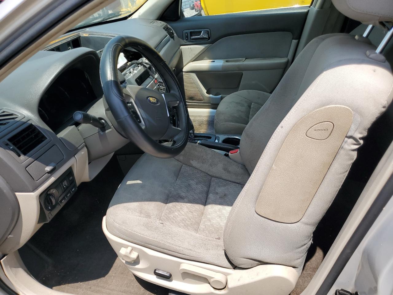 2010 Ford Fusion - Image 7