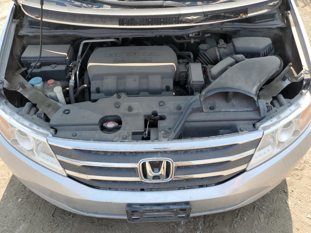 2012 Honda Odyssey - Image 12
