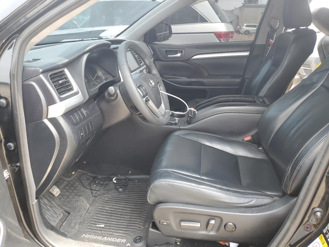 5TDJKRFH5FS202662 2015 Toyota Highlander Xle