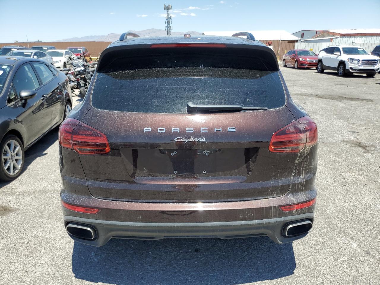 WP1AA2A20JKA06611 2018 Porsche Cayenne