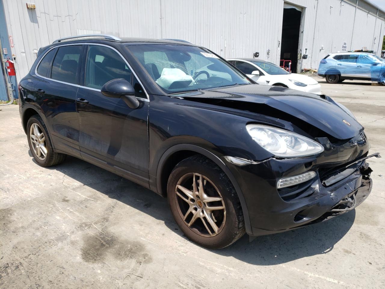 WP1AA2A26ELA95813 2014 Porsche Cayenne