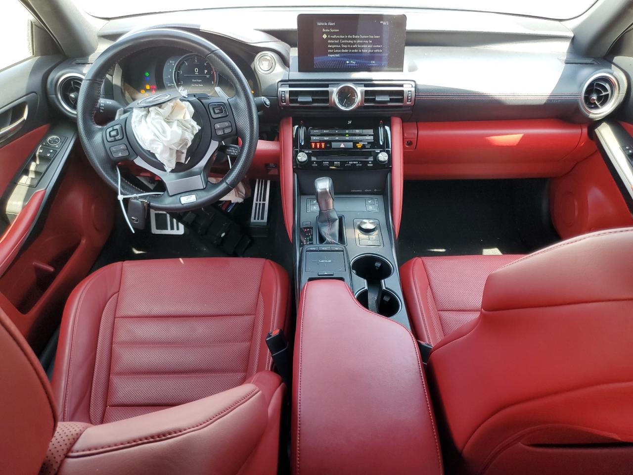 2021 Lexus IS - Image 8