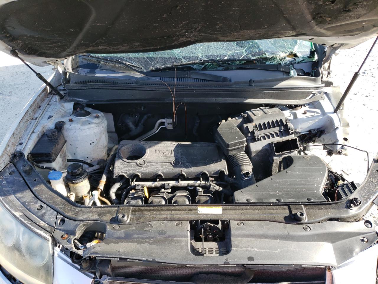 2012 Hyundai Santa Fe - Image 12