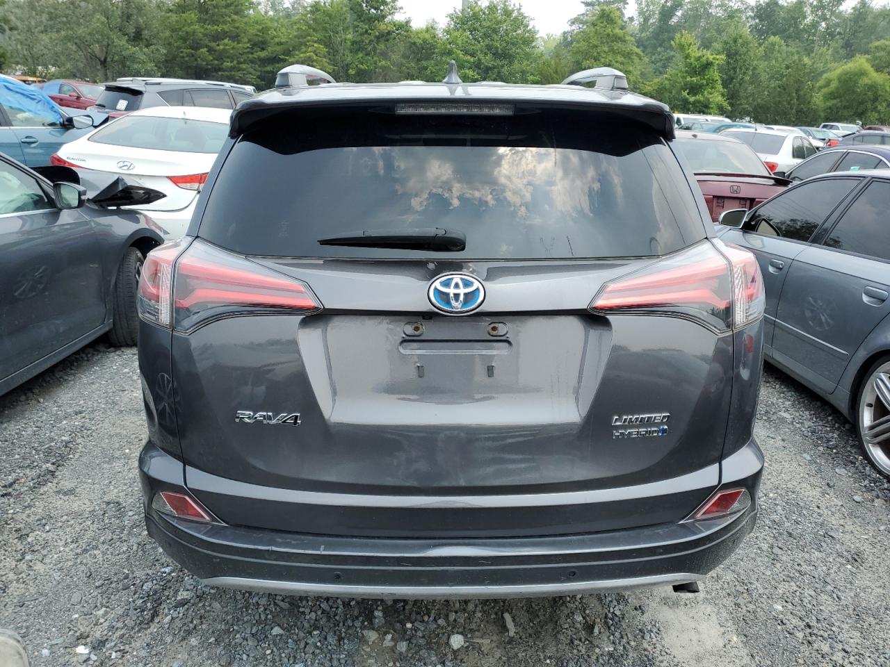2017 Toyota Rav4 Hv Limited VIN: JTMDJREV8HD083611 Lot: 61389014