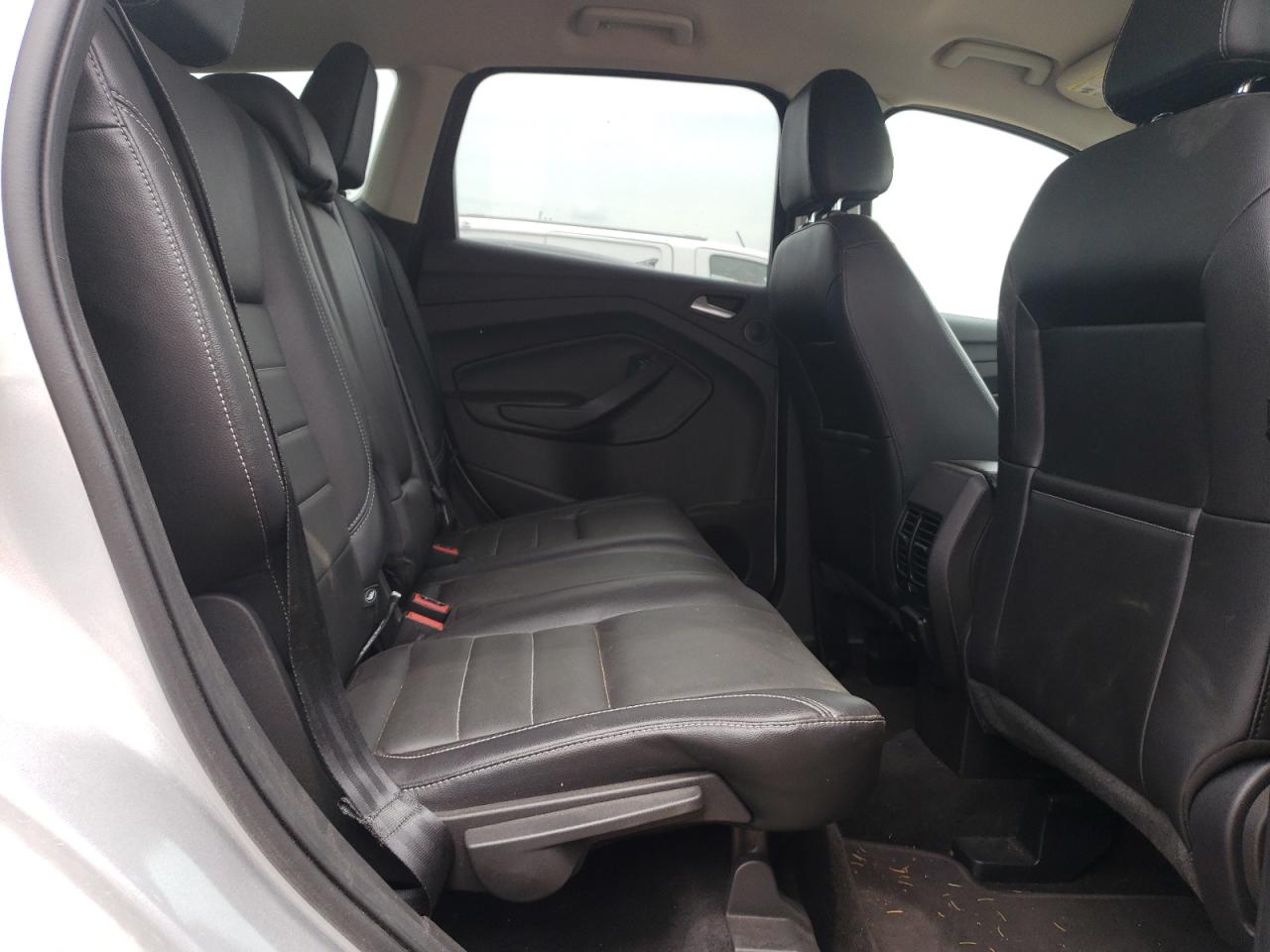 1FMCU0GXXGUB56873 2016 Ford Escape Se