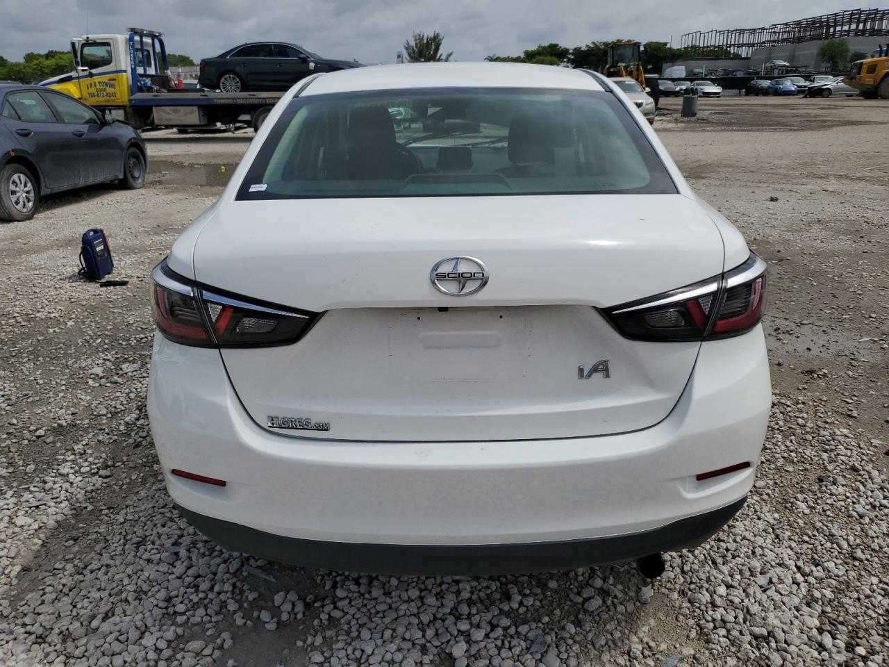 3MYDLBZV7GY132919 2016 Toyota Scion Ia