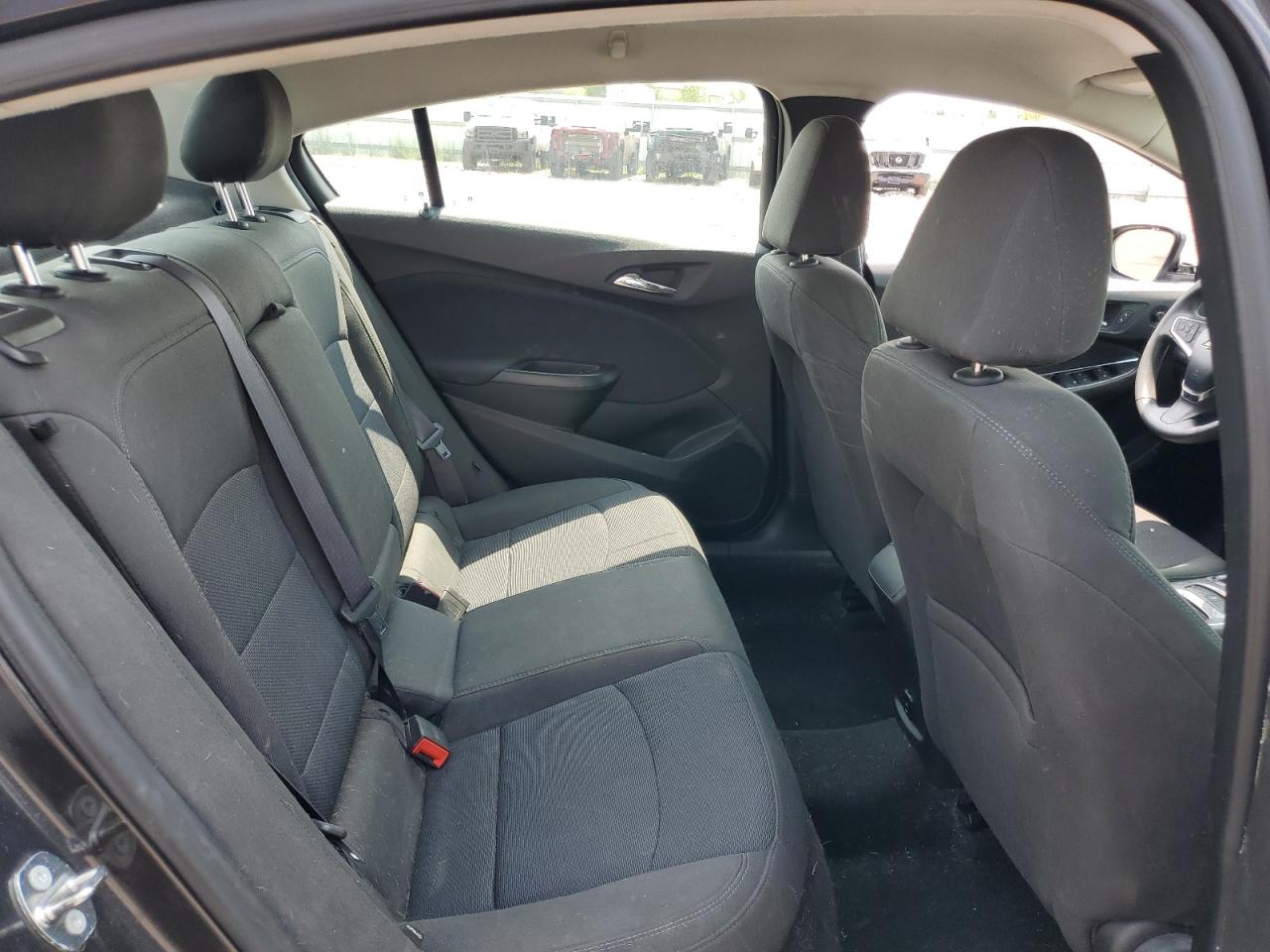 2017 Chevrolet Cruze - Image 10