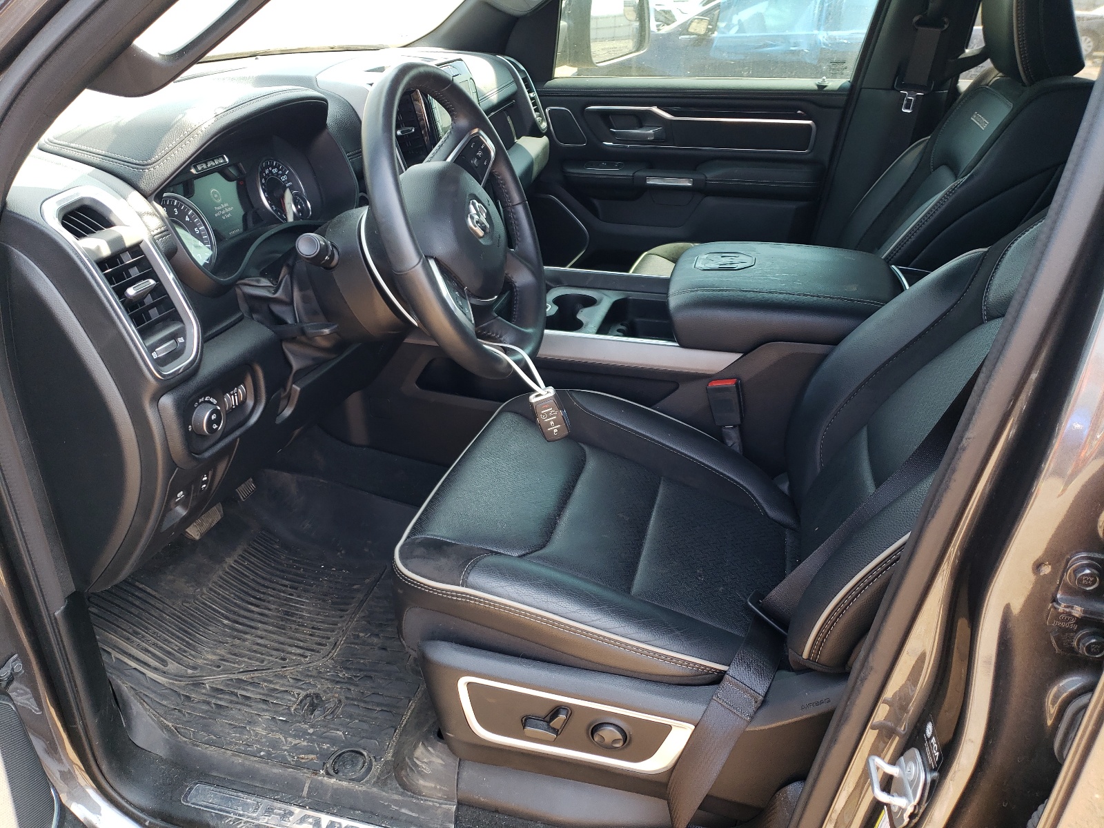 1C6SRFRT6NN279843 2022 Ram 1500 Laramie