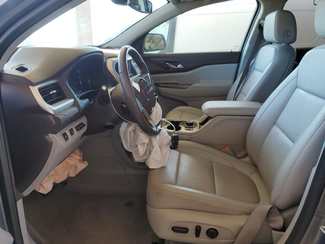 2021 GMC Acadia - Image 7