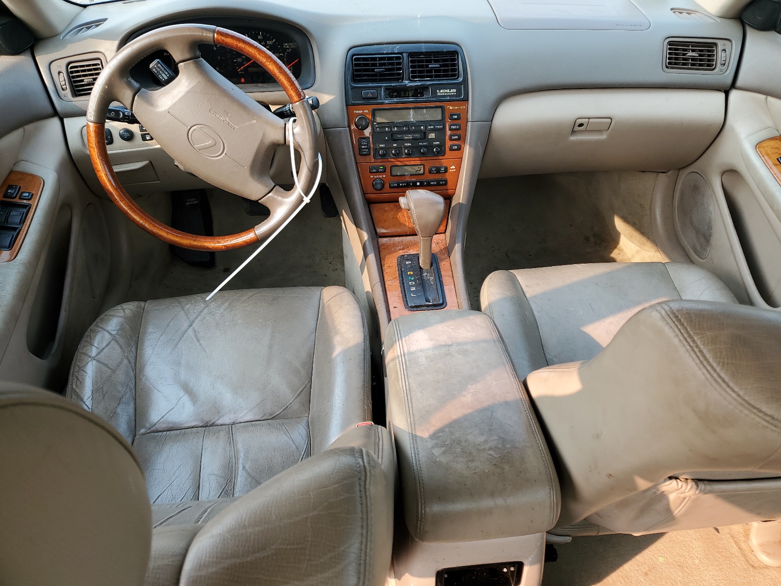 JT8BF28G9Y0273596 2000 Lexus Es 300