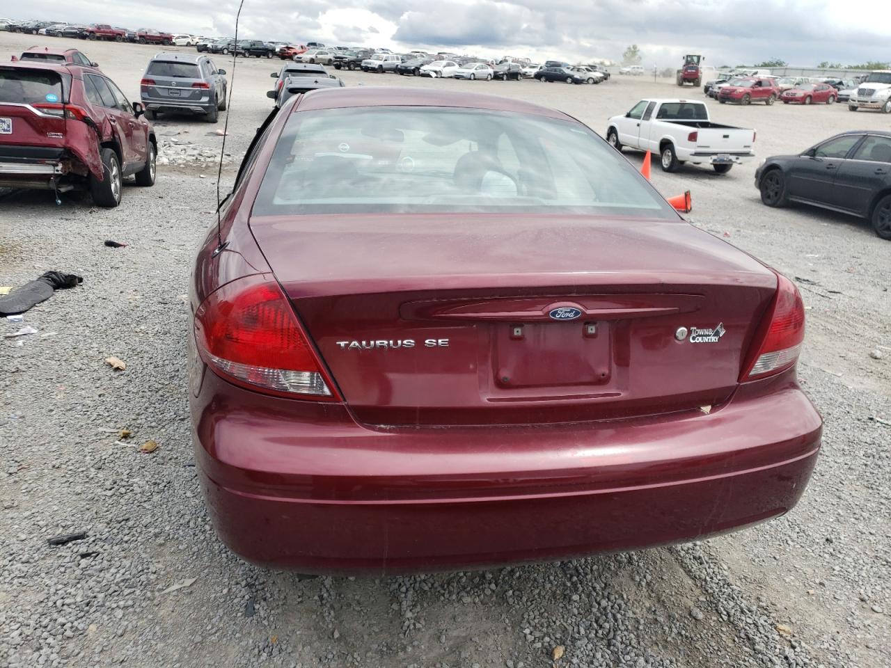 2007 Ford Taurus Se VIN: 1FAFP53U17A103665 Lot: 56463483