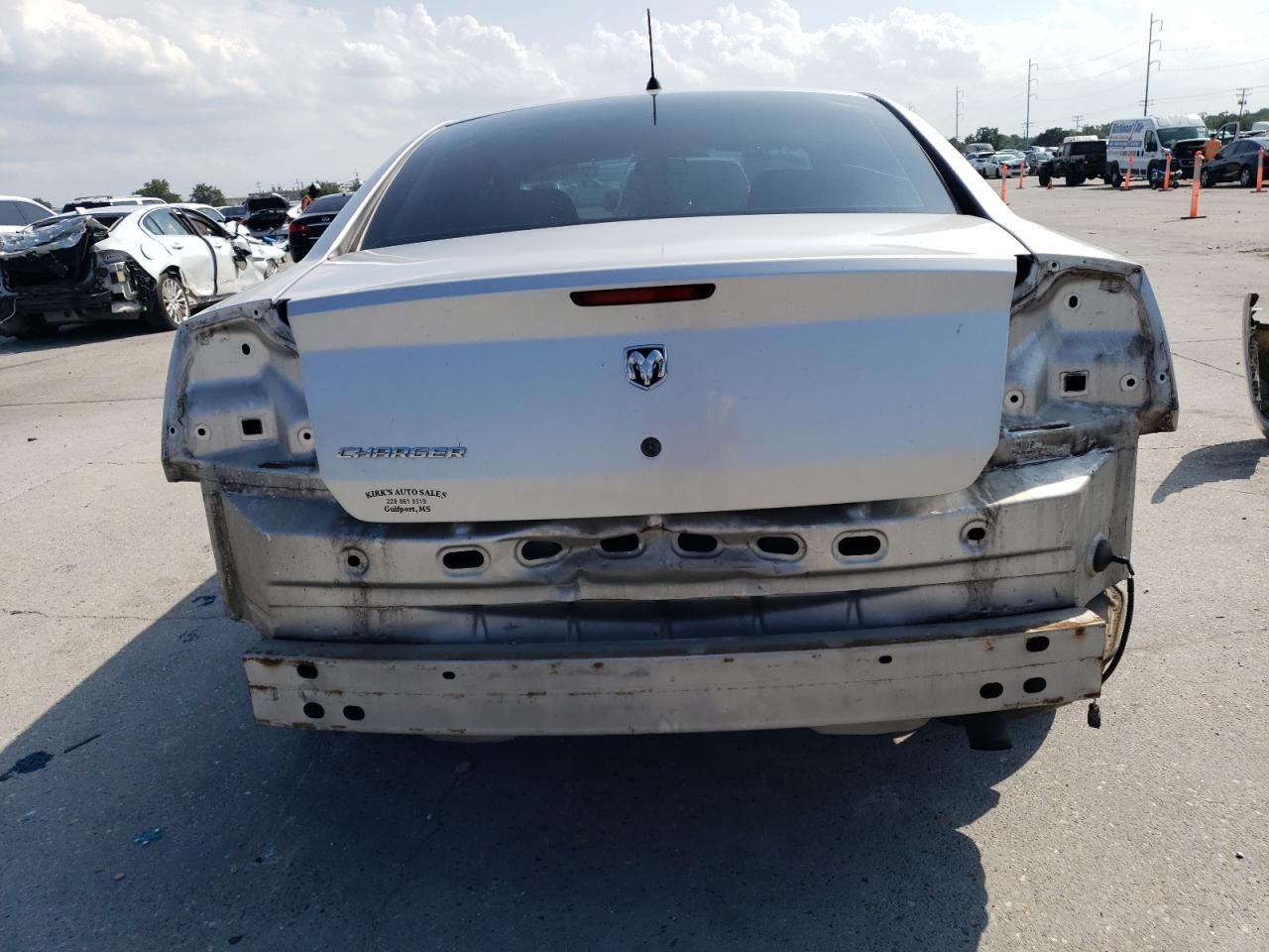 2008 Dodge Charger VIN: 2B3KA43R88H215643 Lot: 51953164