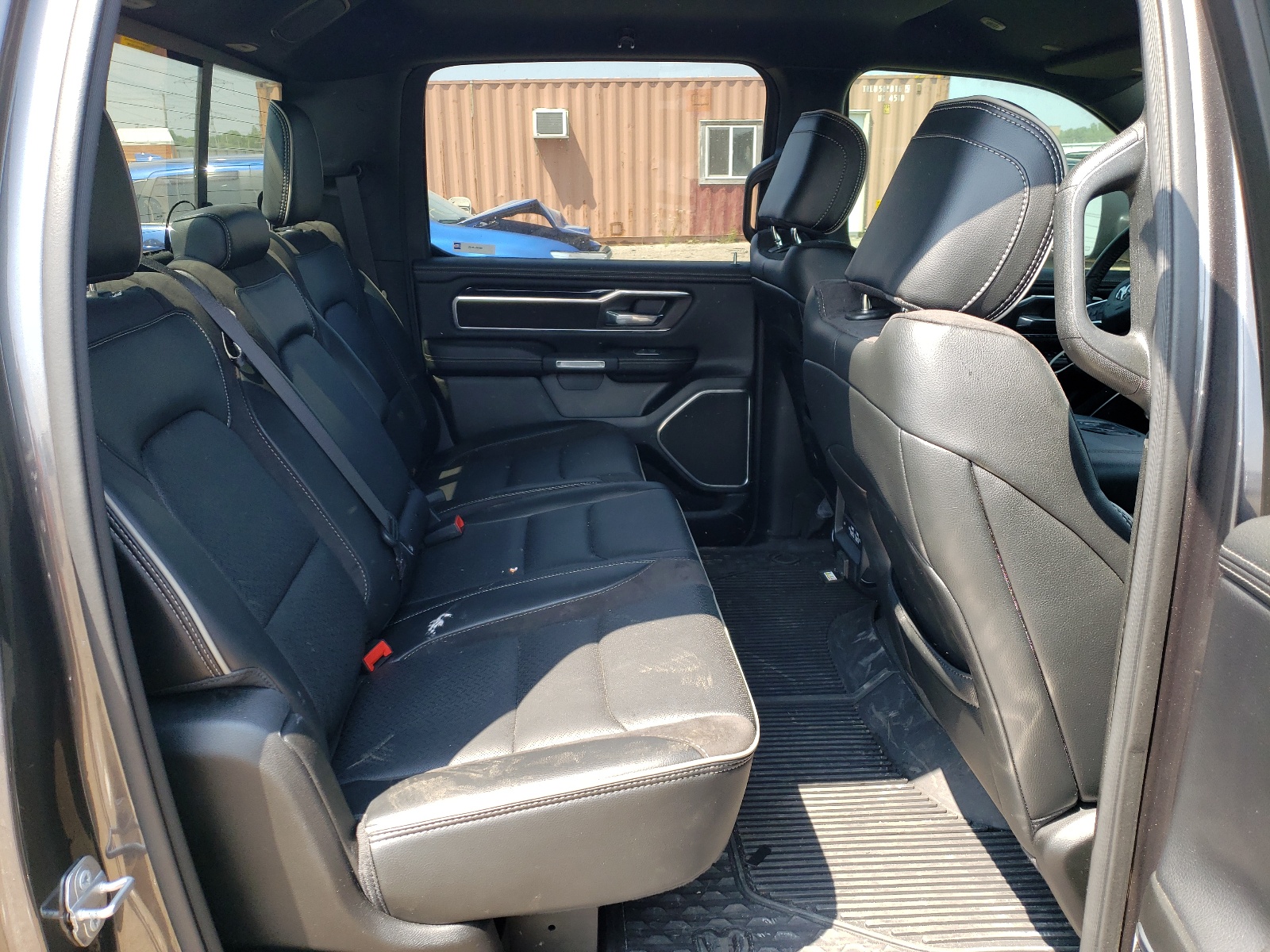 1C6SRFRT6NN279843 2022 Ram 1500 Laramie