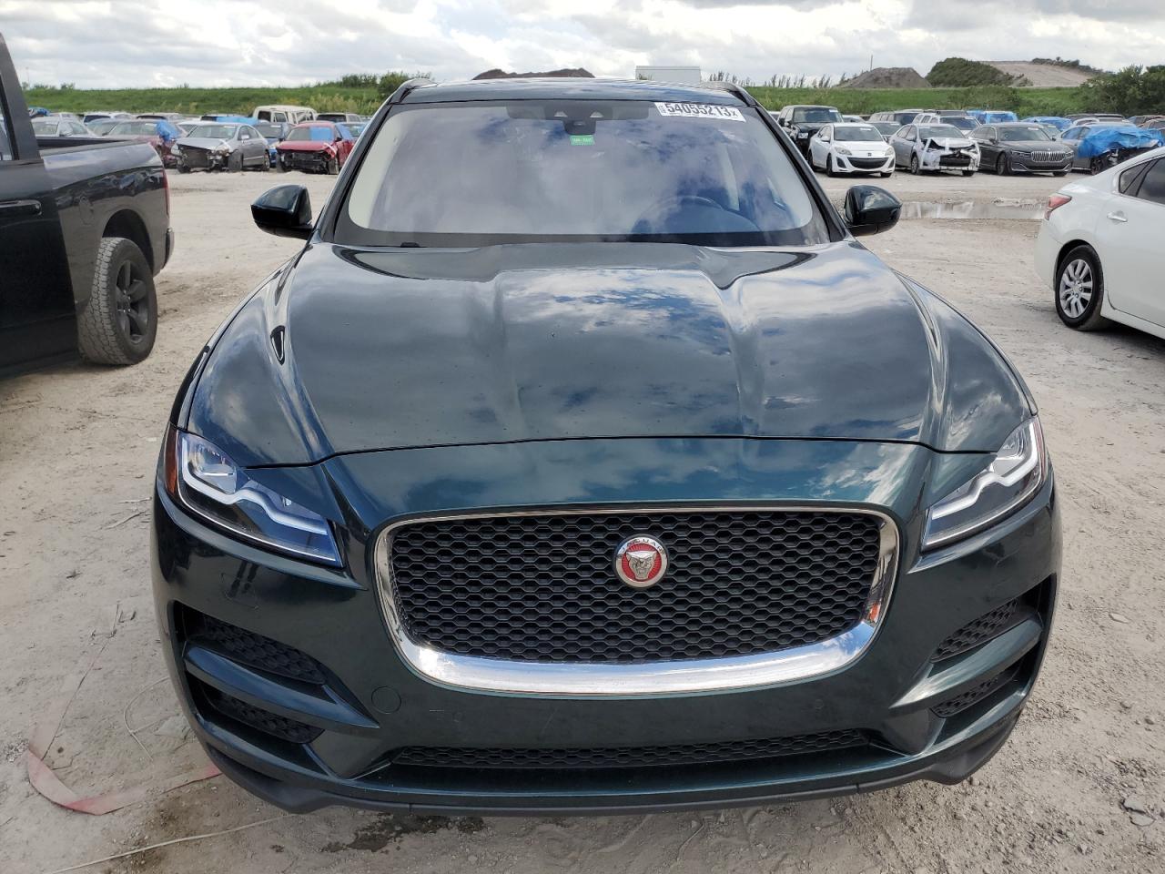 SADCK2BV8HA886297 2017 Jaguar F-Pace Prestige