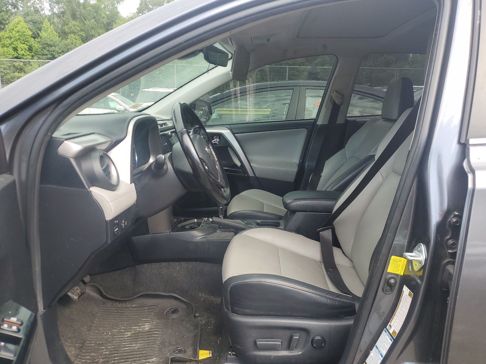 JTMDJREV8HD083611 2017 Toyota Rav4 Hv Limited