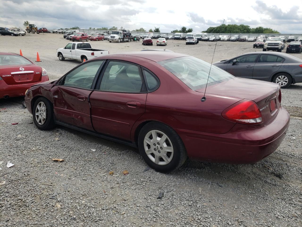 2007 Ford Taurus Se VIN: 1FAFP53U17A103665 Lot: 56463483