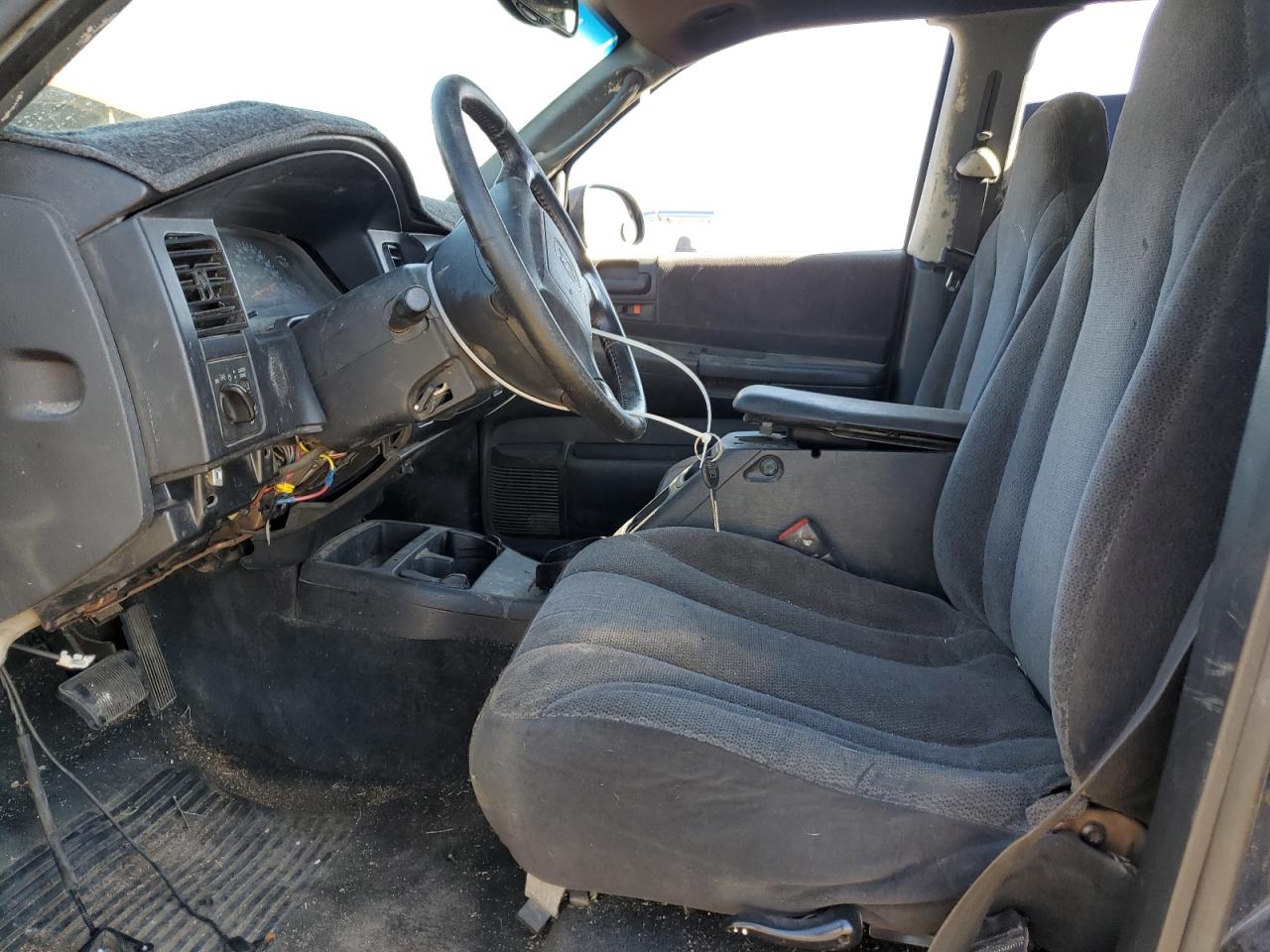 2003 Dodge Dakota Quad Sport VIN: 1D7HL38N03S136851 Lot: 82390723