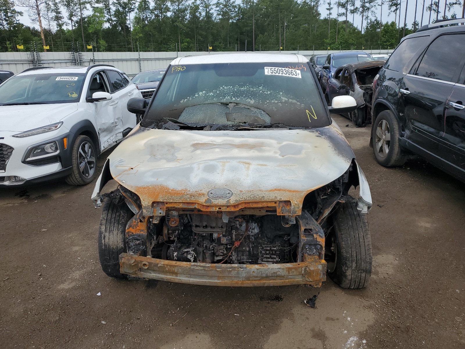 KNDJN2A21G7363085 2016 Kia Soul