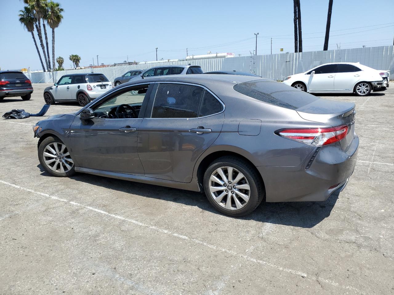 4T1B11HK0JU518553 2018 Toyota Camry L